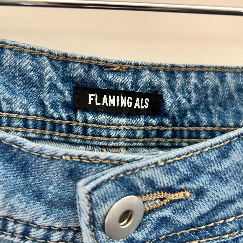 Flamingo Ankle Cropped Jeans with Distressed Details - Picture 3 of 3